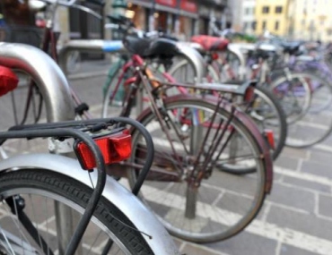 Come pedalare in città in sicurezza