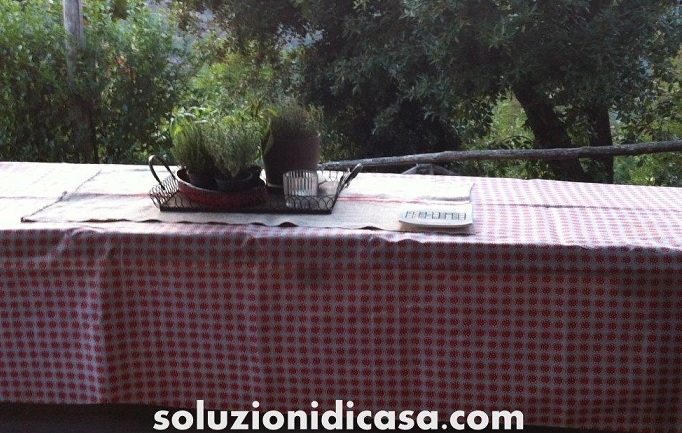 Come pulire le tovaglie di plastica