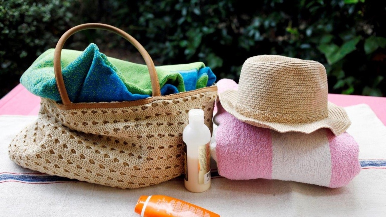 Come comporre il kit beauty per il mare - Cosa mettere in valigia per il mare