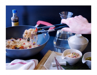 Come usare le pinze in cucina