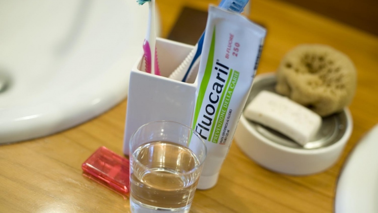 Come scegliere lo spazzolino da denti