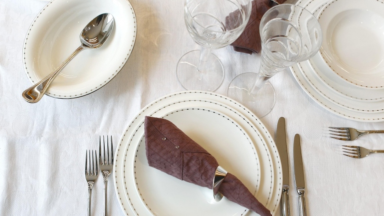 come apparecchiare la tavola