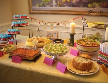 Come organizzare una cena in piedi