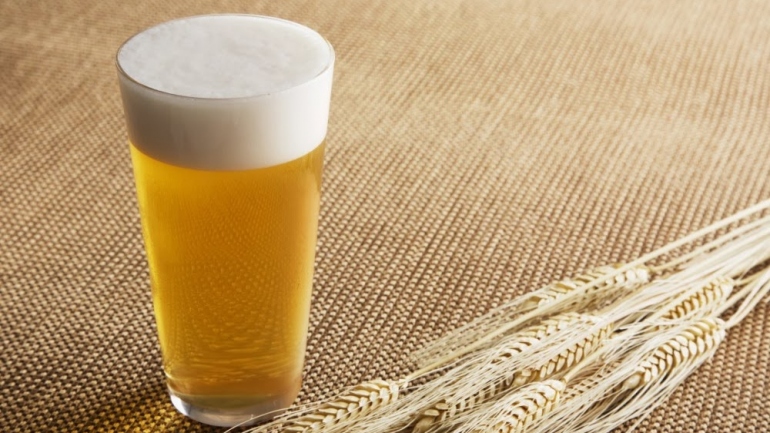 come eliminare la macchia di birra